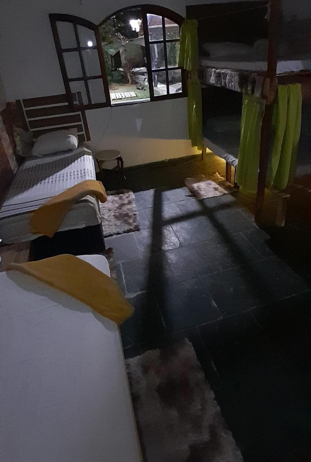 Hostel Em Itaipuacu Proximo A Praia E Terminal Da Rua 01 ماريكا المظهر الخارجي الصورة